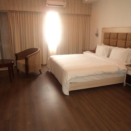 Rr Inn Palayankottai Dış mekan fotoğraf