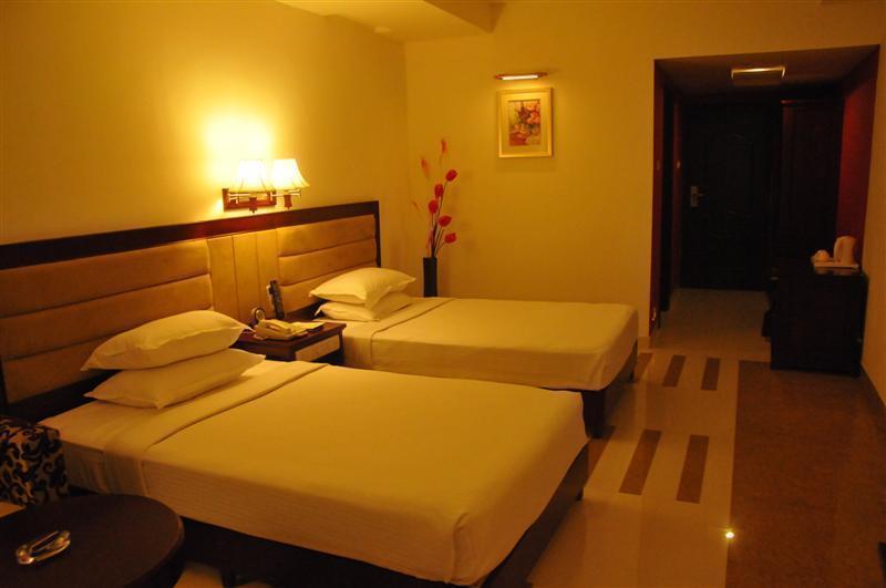 Rr Inn Palayankottai Dış mekan fotoğraf